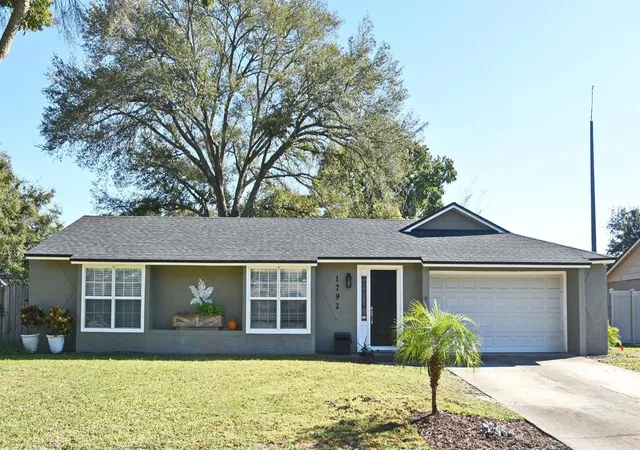 Photo 1 of Single family home for sale at 1792 Pam Cir, Belle Isle, FL 32809 | MLS# O6432731 | Listing updated on 2026-08-21