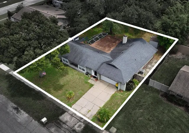 Photo 3 of Single family home for sale at 1792 Pam Cir, Belle Isle, FL 32809 | MLS# O6432731 | Listing updated on 2026-08-21