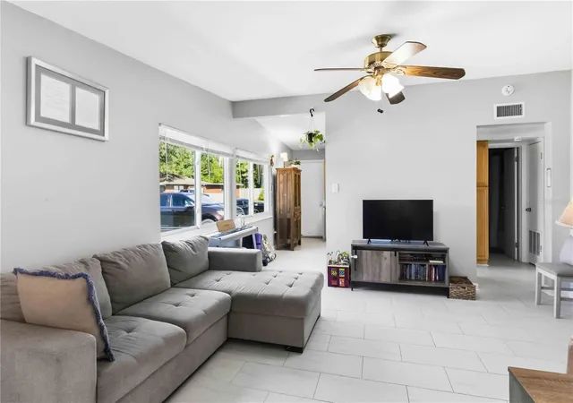 Photo 3 of Single family home for sale at 6601 13th Street N, Saint Petersburg, FL 33702 | MLS# TB8537943 | Listing updated on 2026-08-14