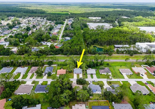 2nd image of 33 Wellwood Ln, Palm Coast, FL 32164 | MLS# FC320609