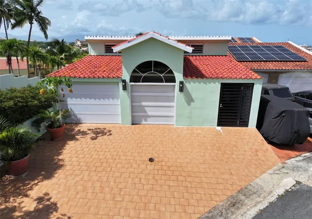 Photo 2 of Townhouse for sale at 11 Harbour View Dr, Humacao, PR 00791 | MLS# PR9123344 | Listing updated on 2026-08-12