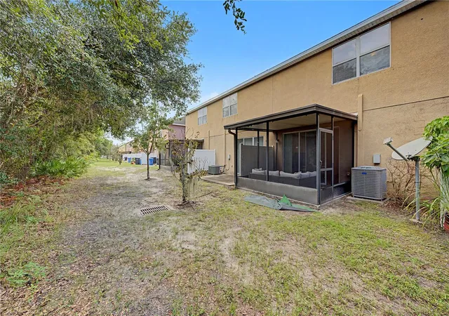 Photo 3 of Townhouse for sale at 6914 Holly Heath Dr, Riverview, FL 33578 | MLS# TB8537967 | Listing updated on 2026-09-20