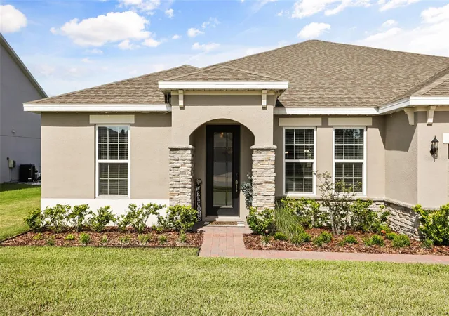 Photo 3 of Single family home for sale at 4924 Golden Zenith Way, Mount Dora, FL 32757 | MLS# O6432770 | Listing updated on 2026-10-03