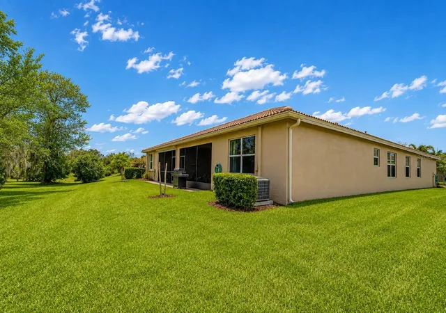 Photo 2 of Single family home for sale at 16158 Amethyst Key Dr, Wimauma, FL 33598 | MLS# TB8537971 | Listing updated on 2026-09-16