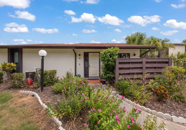 2nd image of 5400 34th St W #15D, Bradenton, FL 34210 | MLS# TB8537973