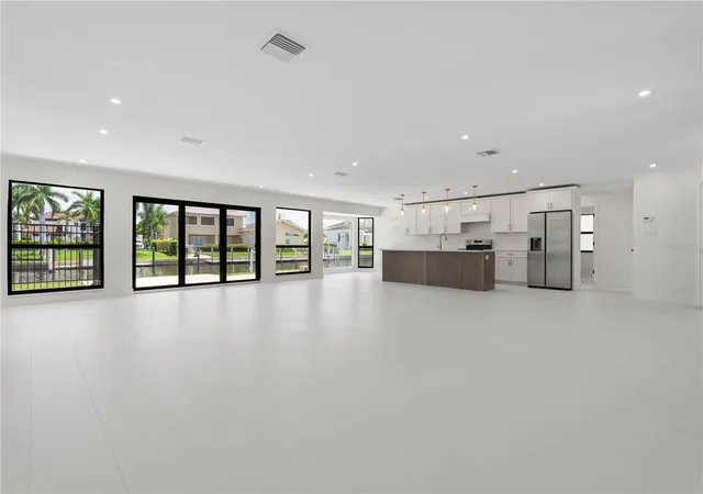 3rd image of 12 Sabal Dr, Punta Gorda, FL 33950 | MLS# C7529488