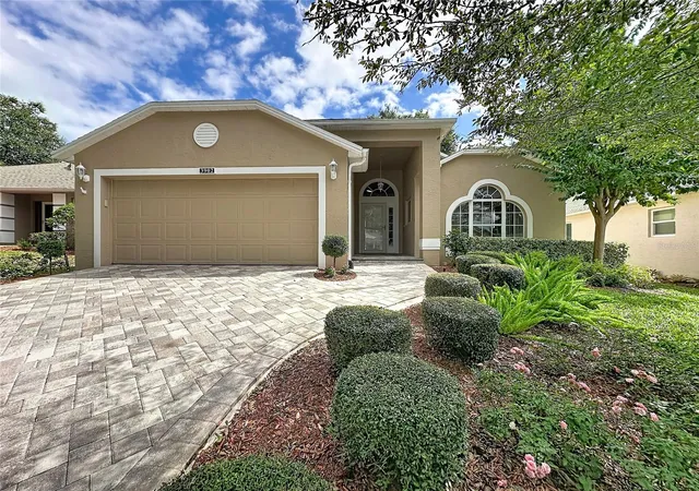 Photo 2 of Single family home for sale at 3902 Eversholt St, Clermont, FL 34711 | MLS# G5116343 | Listing updated on 2026-10-20