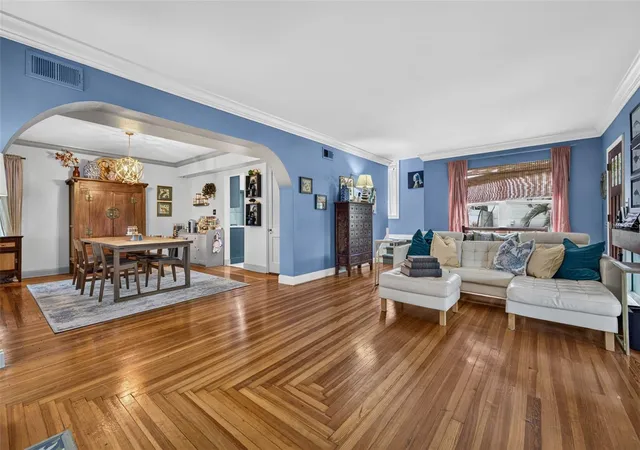 Photo 3 of Single family home for sale at 736 30th Avenue N, Saint Petersburg, FL 33704 | MLS# TB8537977 | Listing updated on 2026-10-17