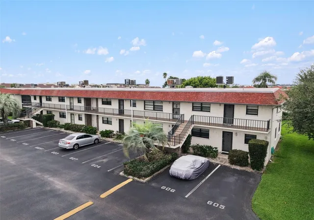 2nd image of 200 Saint Lucie Ln #605, Cocoa Beach, FL 32931 | MLS# V4950681