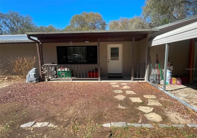 Photo 2 of Single family home for sale at 17530 Se Highway 452, Umatilla, FL 32784 | MLS# OM730194 | Listing updated on 2026-08-13