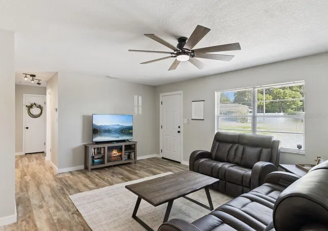 3rd image of 220 Aldo Dr, Babson Park, FL 33827 | MLS# P4939569