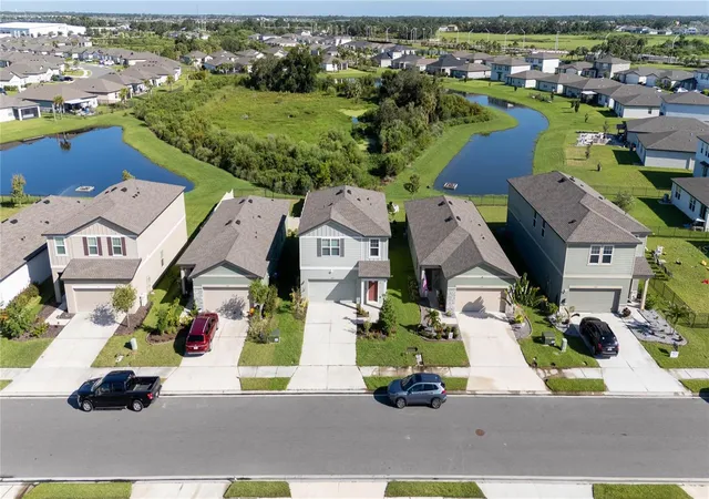 Photo 4 of Single family home for sale at 9019 Waxwing Way, Parrish, FL 34219 | MLS# A4702731 | Listing updated on 2026-10-20