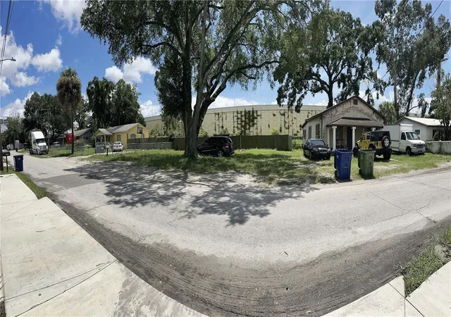 1st image of 3911 E 15th Ave, Tampa, FL 33605 | MLS# TB8537997