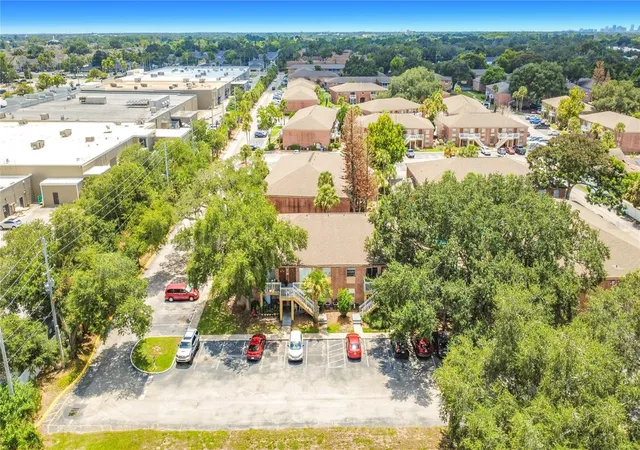 2nd image of 476 Banyon Tree Cir, MAITLAND, FL 32751