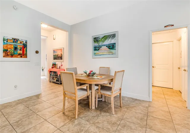 Photo 4 of Sale Pending at 10369 Silver Maple Ave, Oxford, FL 34484 | MLS# G5116352 | Listing updated on 2026-09-25