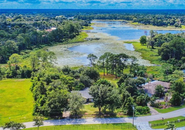 3rd image of 799 E Lehigh Dr, Deltona, FL 32738 | MLS# V4950682