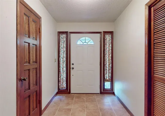 4th image of 799 E Lehigh Dr, Deltona, FL 32738 | MLS# V4950682
