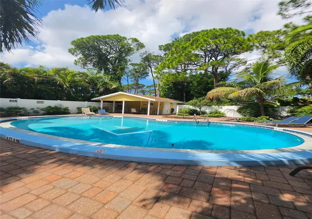 Photo 2 of Condo for sale at 4643 Summerwind Dr #22, Sarasota, FL 34234 | MLS# L4964216 | Listing updated on 2026-09-20
