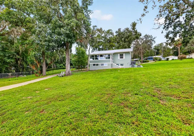 3rd image of 13462 Se 108Th Court Rd, Ocklawaha, FL 32179 | MLS# OM730203