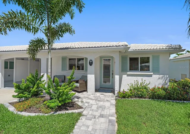 1st image of 711 Spanish Dr S #211, Longboat Key, FL 34228 | MLS# A4702742