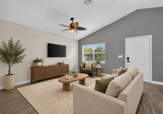 Photo 3 of Single family home for sale at 25912 Eufaula Way, Sorrento, FL 32776 | MLS# G5116359 | Listing updated on 2026-10-24
