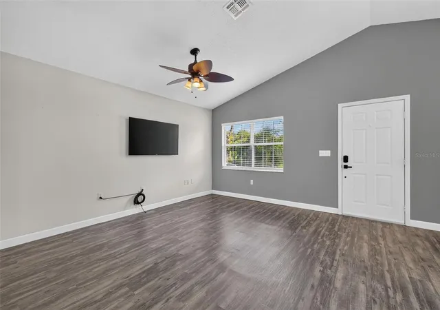 Photo 4 of Single family home for sale at 25912 Eufaula Way, Sorrento, FL 32776 | MLS# G5116359 | Listing updated on 2026-10-24