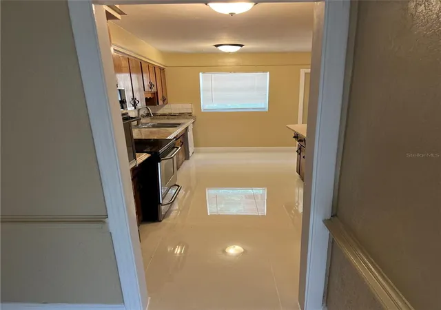 2nd image of 5847 Harrington Dr, Orlando, FL 32808 | MLS# O6432831