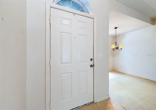 3rd image of 1012 Malcolm Ct, Oviedo, FL 32765 | MLS# S5155462