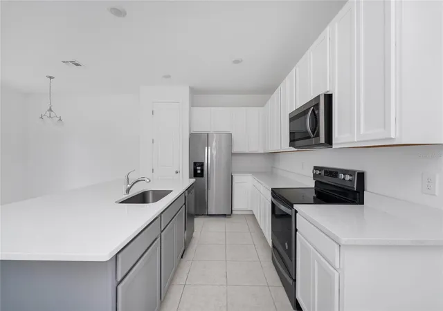 Photo 5 of Townhouse for sale at 1526 Discovery St, Davenport, FL 33896 | MLS# O6432840 | Listing updated on 2026-08-12