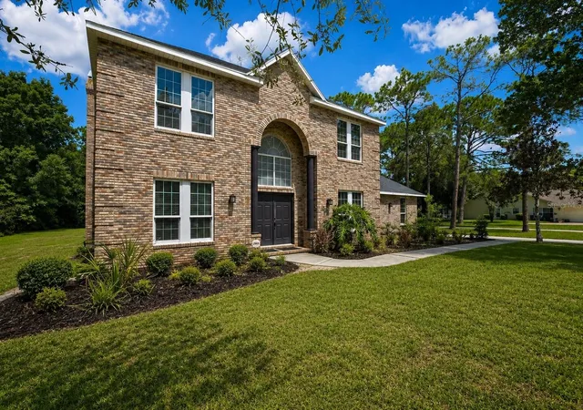 Photo 1 of Single family home for sale at 7377 Royal Oak Dr, Spring Hill, FL 34607 | MLS# W7888505 | Listing updated on 2026-08-13