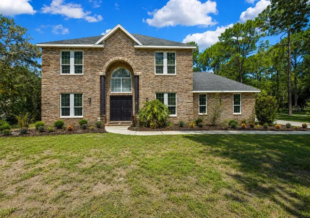 Photo 2 of Single family home for sale at 7377 Royal Oak Dr, Spring Hill, FL 34607 | MLS# W7888505 | Listing updated on 2026-08-13