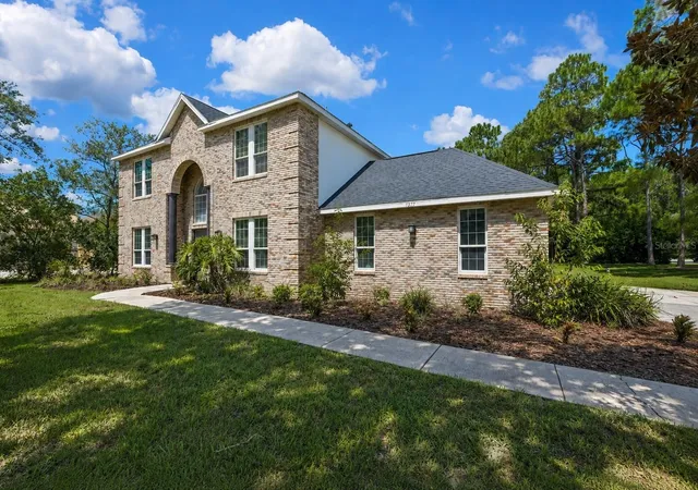 Photo 3 of Single family home for sale at 7377 Royal Oak Dr, Spring Hill, FL 34607 | MLS# W7888505 | Listing updated on 2026-08-13