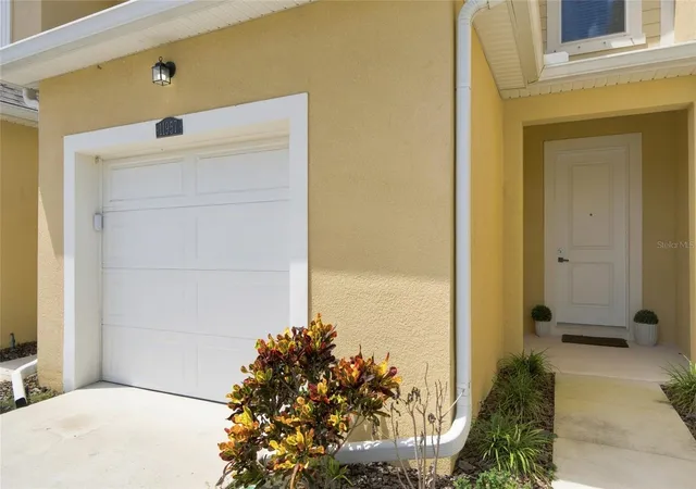 Photo 3 of Townhouse for sale at 11957 Sky Acres Ter, Bradenton, FL 34211 | MLS# A4702743 | Listing updated on 2026-08-24