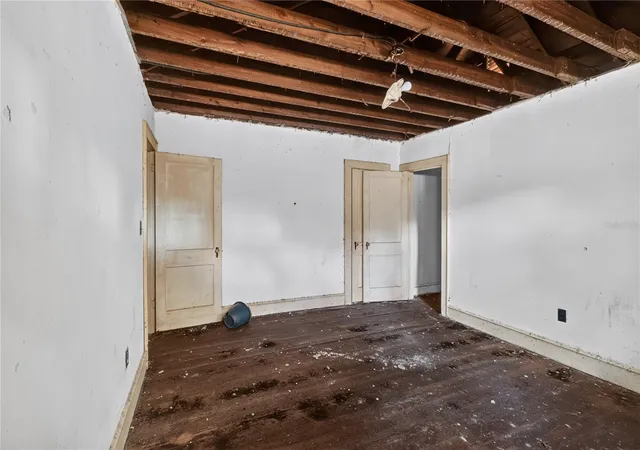 3rd image of 27 N Mills Ave, Orlando, FL 32801 | MLS# O6432848