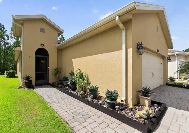 Photo 1 of Single family home for sale at 524 Presido Park Pl, Kissimmee, FL 34759 | MLS# O6432850 | Listing updated on 2026-08-27