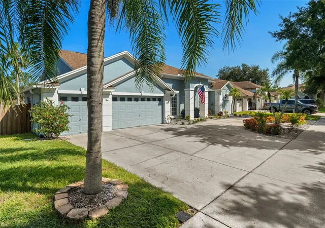3rd image of 5617 Macallan Dr, Tampa, FL 33625 | MLS# TB8538054