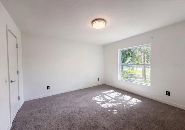 Photo 3 of Single family home for sale at 2840 S Shade Ave, Sarasota, FL 34239 | MLS# O6432869 | Listing updated on 2026-10-30