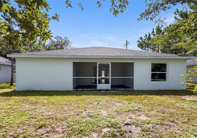 Photo 4 of Single family home for sale at 2840 S Shade Ave, Sarasota, FL 34239 | MLS# O6432869 | Listing updated on 2026-10-30