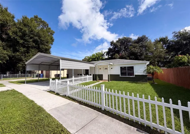 Photo 1 of Single family home for sale at 7233 Thomas Jefferson Cir W, Bartow, FL 33830 | MLS# O6432874 | Listing updated on 2026-10-07