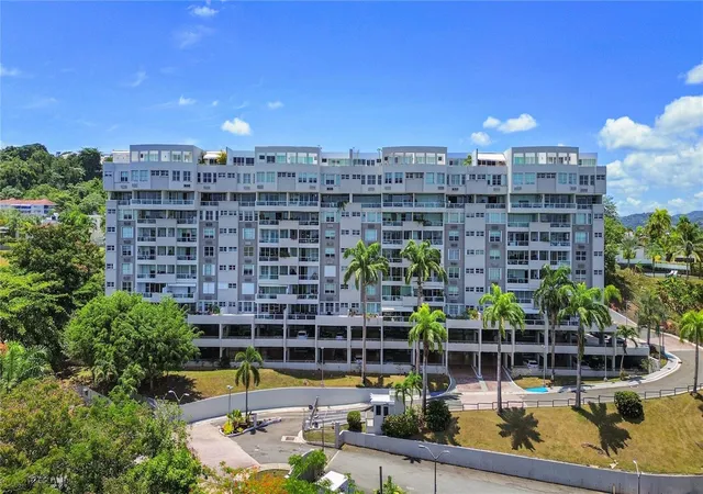 Photo 23 of Condo for sale at 146 Ave Santa Ana Bosque De La Villa Torrimar #C--D, Guaynabo, PR 00971 | MLS# PR9123354 | Listing updated on 2026-08-13