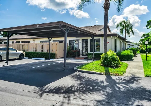 2nd image of 2823 72nd Street Ct W #2151, Bradenton, FL 34209 | MLS# A4702750