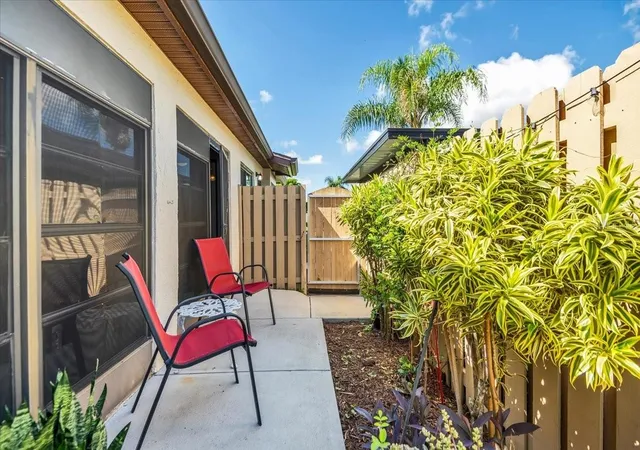 2nd image of 2823 72nd St Ct W, BRADENTON, FL 34209