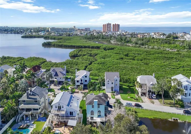 30th image of 13951 Harbor View Dr, Seminole, FL 33776 | MLS# A4702752