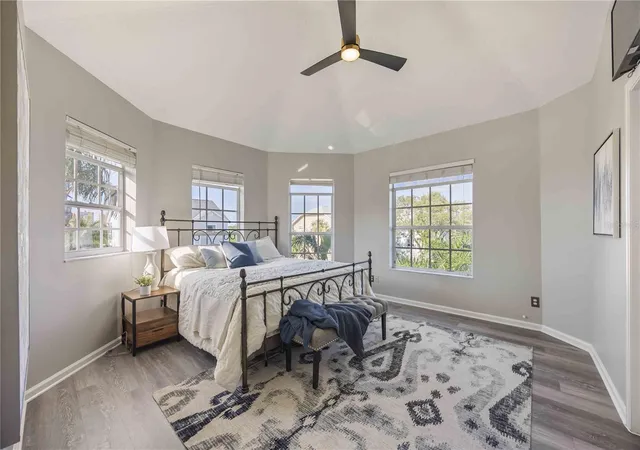 5th image of 13951 Harbor View Dr, Seminole, FL 33776 | MLS# A4702752