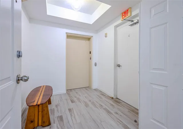 Photo 4 of Condo for sale at 516 Tamiami Trl S #306, Nokomis, FL 34275 | MLS# A4702754 | Listing updated on 2026-09-27