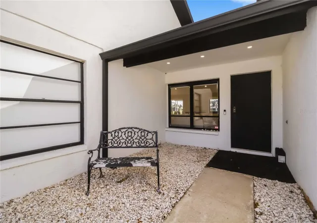 Photo 3 of Single family home for sale at 4134 Eastwood Dr, Sarasota, FL 34232 | MLS# A4702757 | Listing updated on 2026-08-13