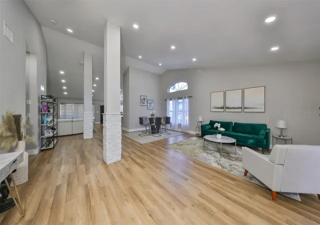 4th image of 9309 Hampshire Park Dr, Tampa, FL 33647 | MLS# TB8538081