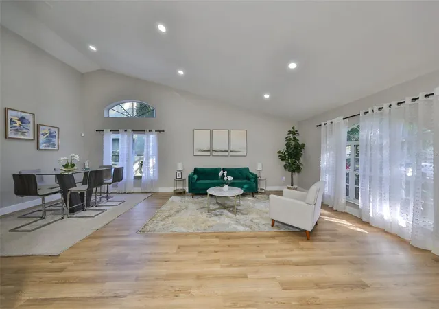 5th image of 9309 Hampshire Park Dr, Tampa, FL 33647 | MLS# TB8538081