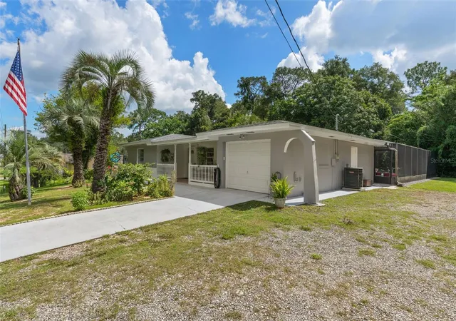 Photo 4 of Single family home for sale at 3367 S Apopka Ave, Inverness, FL 34452 | MLS# TB8538083 | Listing updated on 2026-10-09