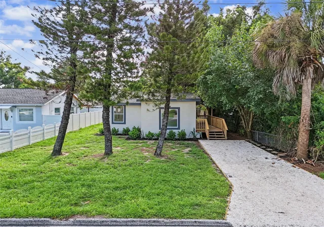 Photo 3 of Single family home for sale at 8713 N Edison Ave, Tampa, FL 33604 | MLS# TB8538108 | Listing updated on 2026-10-01